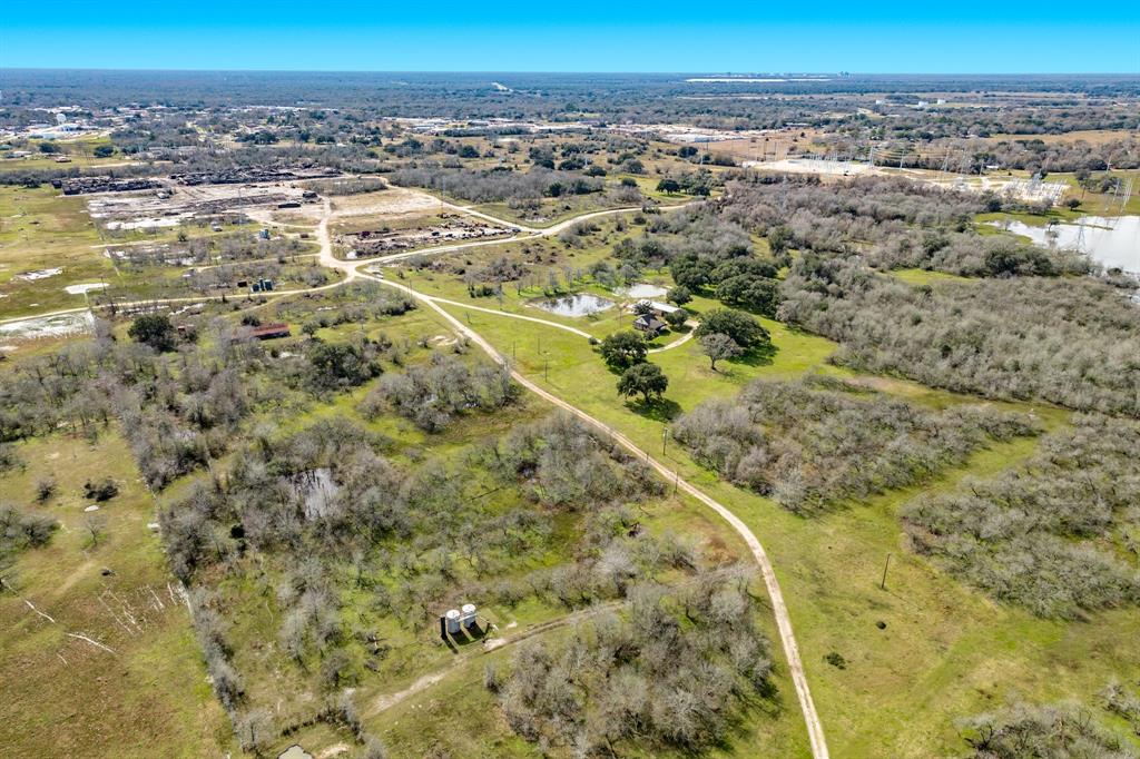 322 County Road 467  , West Columbia, Texas image 39