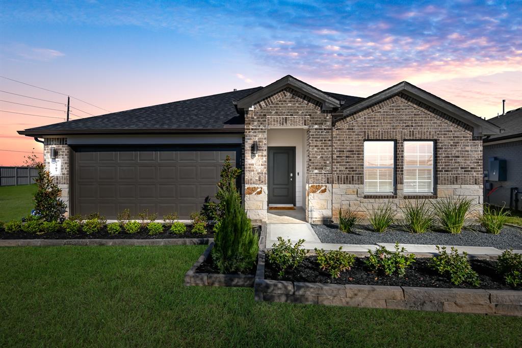 3746 Bartlett Springs Court, Pearland, TX 