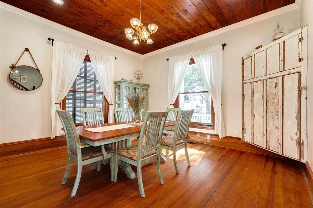 Another view of the stunning dining room.