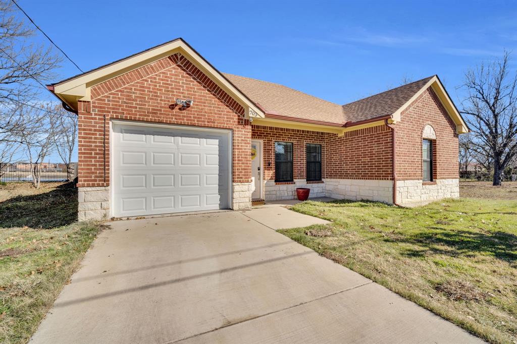 703 Perry Avenue , Waxahachie, Texas image 4