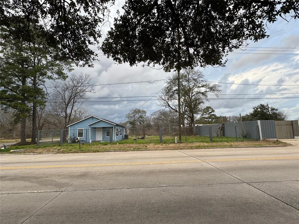 2730 5th Street , Stafford, Texas image 9