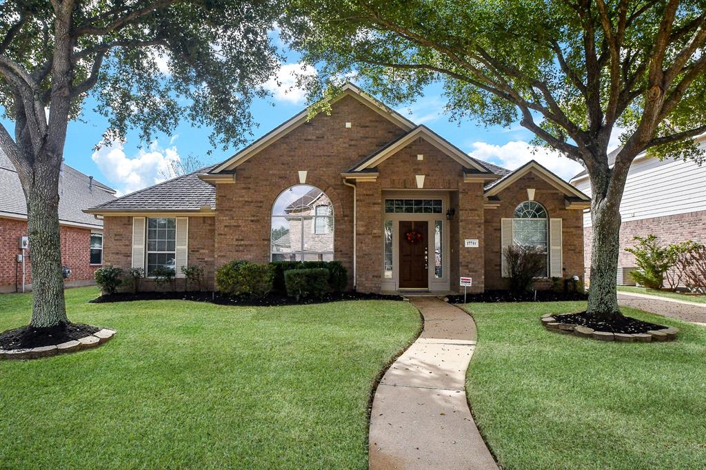 17711 Emerald Gdn Ln