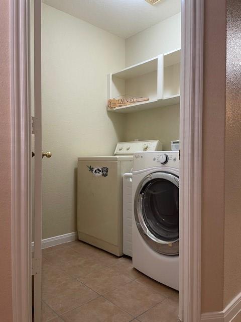 Laundry room w/door;beside garage entry