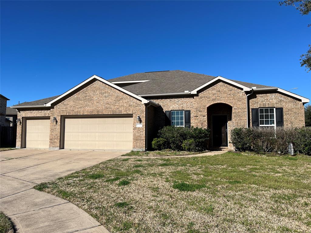13401 Harbor Chase Court, Pearland, TX 77584