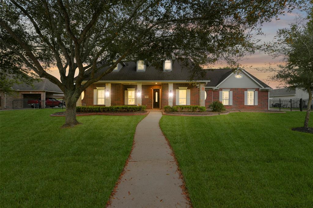 3407 Lindhaven Drive, Pearland, TX 