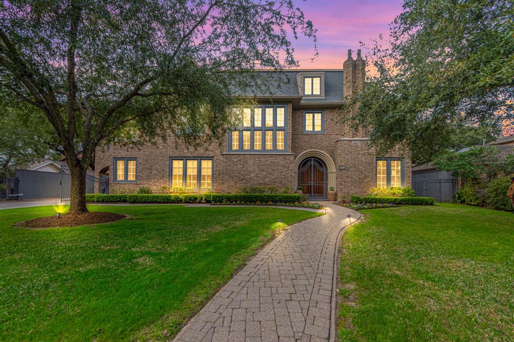 5262 Huckleberry Lane Houston, Texas, United States Home For Sale