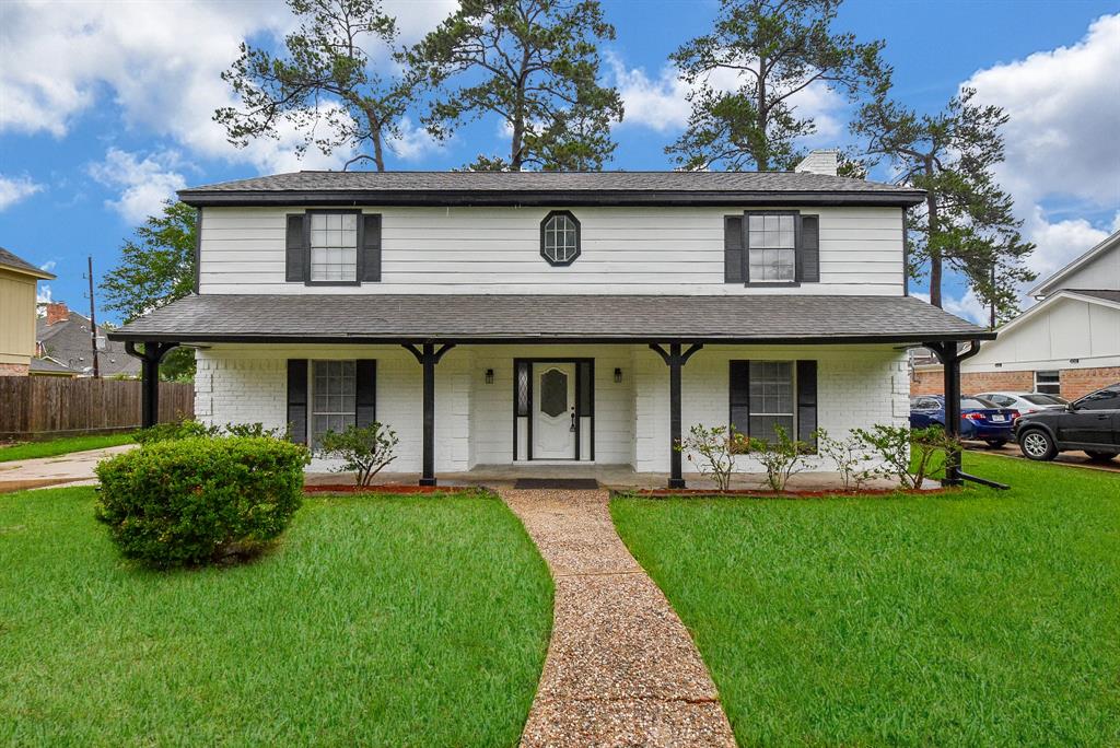 15814 Winding Moss Dr