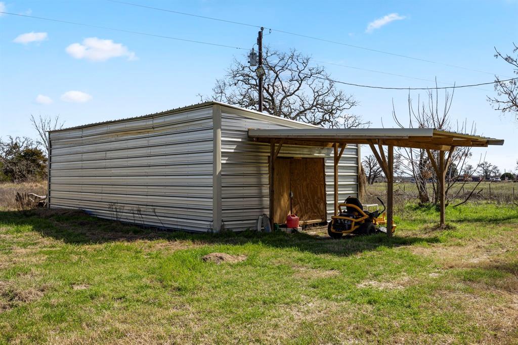 1435 Shaws Bend Road , Columbus, Texas image 9