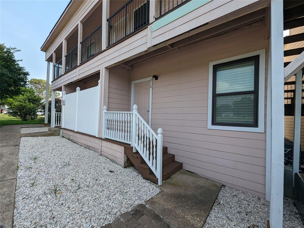 445 Carolcrest Ln Unit 212