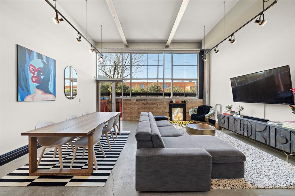 1312 Live Oak St Unit 123