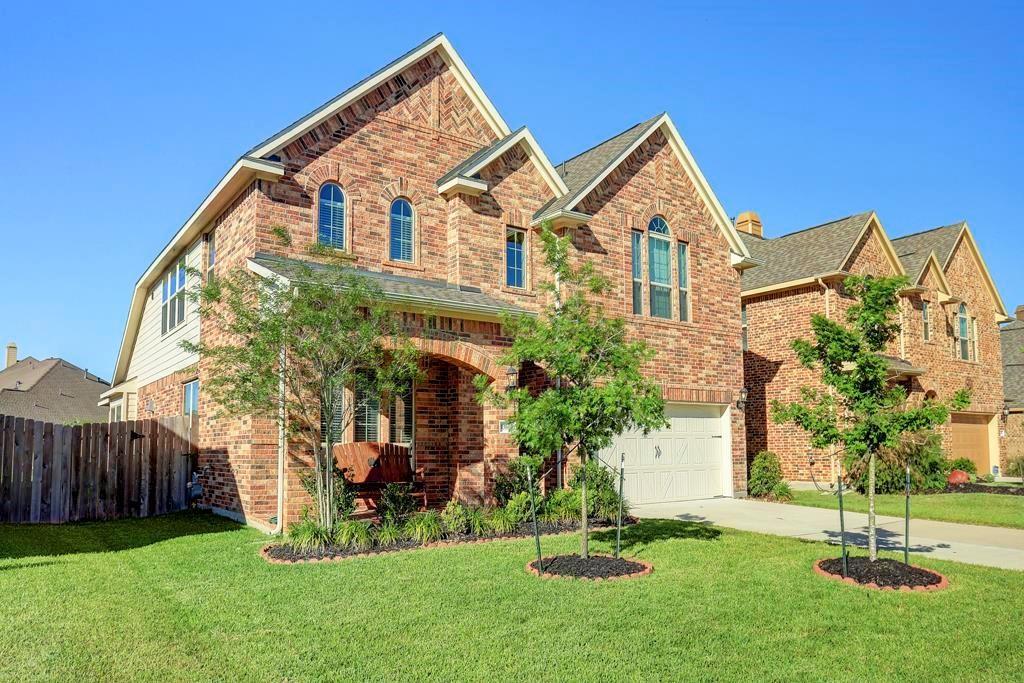 13605 Mooring Pointe Drive, Pearland, TX 77584