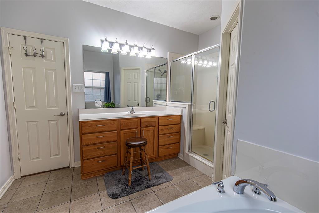 Good size master bathroom.