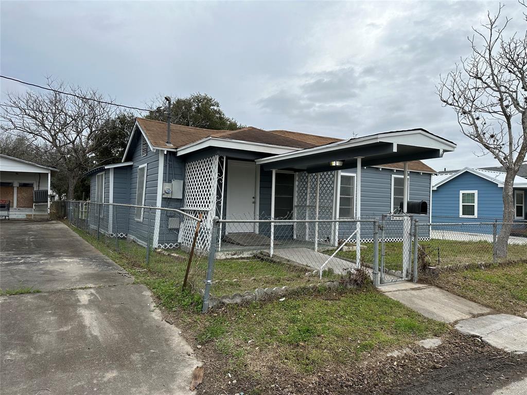 621 W Fulton Street , Sinton, Texas image 29