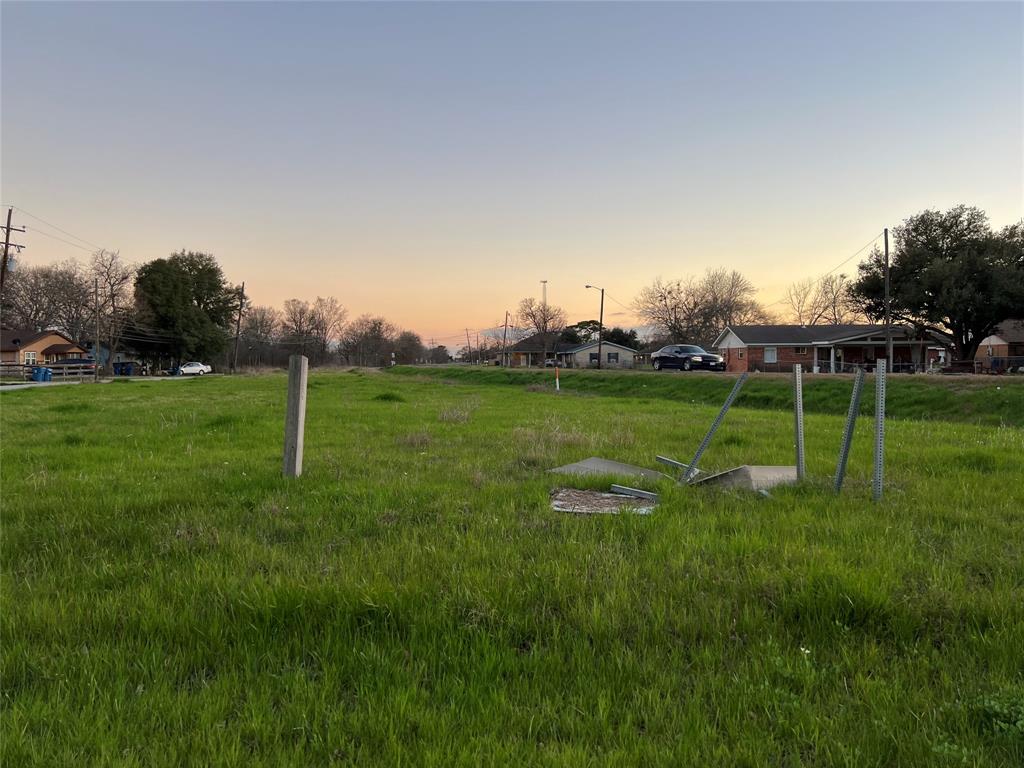 Fm 1227  , Navasota, Texas image 5