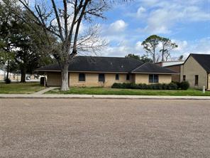 301 16th St, West Columbia, TX, 77486