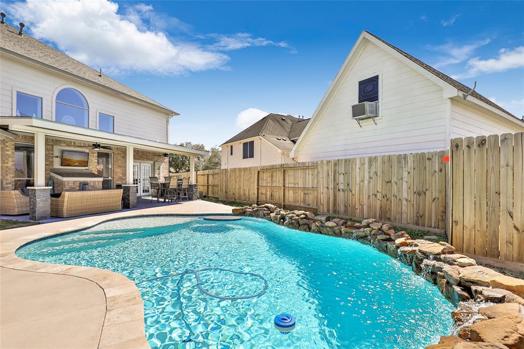 10619 Nicoles Pl Trl