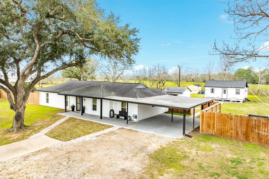 1716 County Rd 804