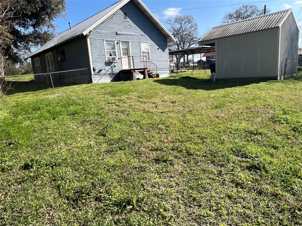 220 S Tesch Street , Bellville, Texas image 14