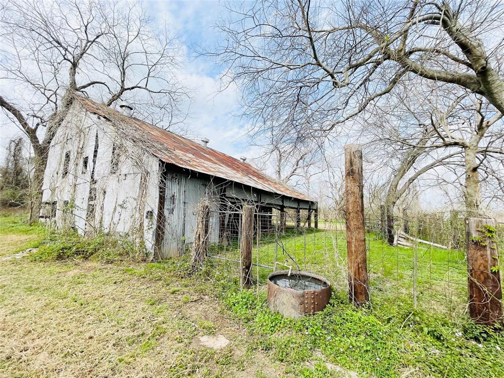 1087 County Road 705  , West Columbia, Texas image 28