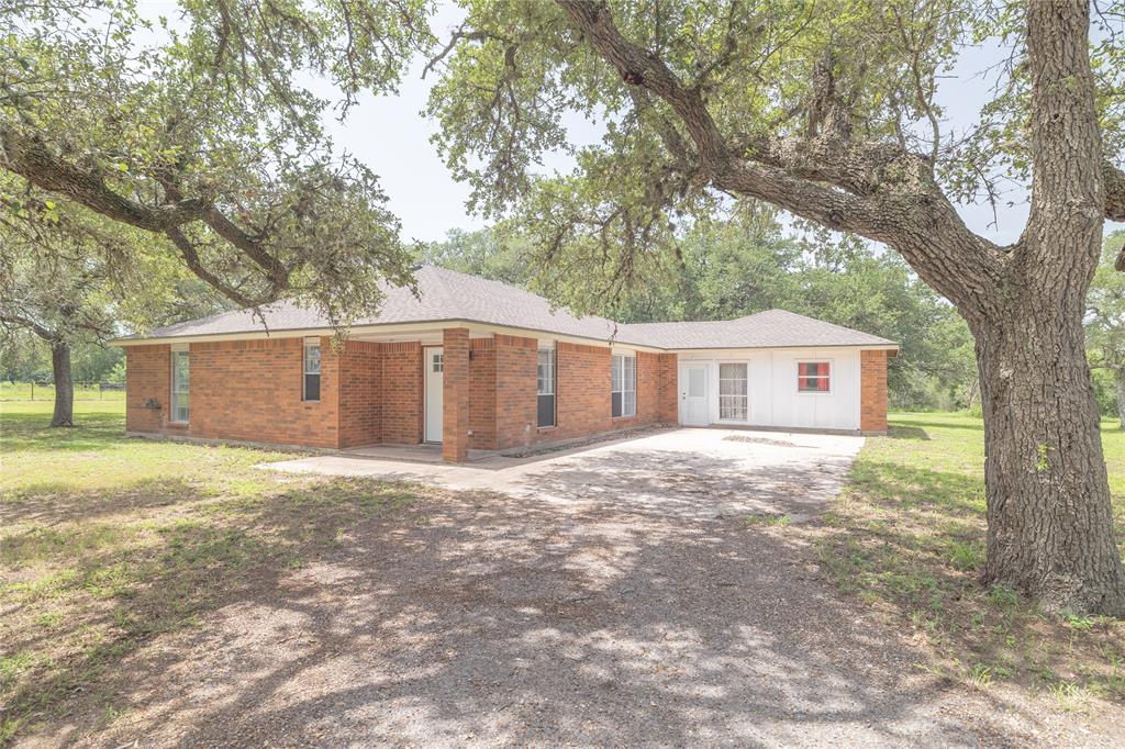 2038 Nordheim Road , Yorktown, Texas image 4