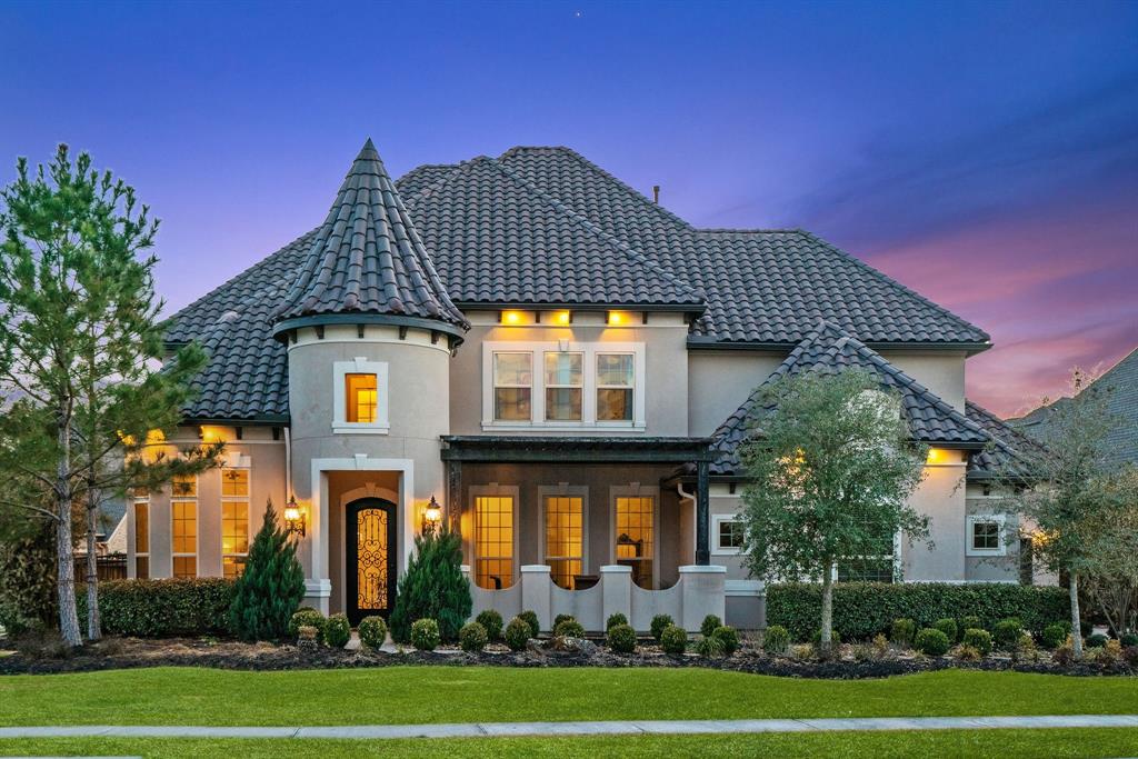 4038 Woodland Mdw Dr