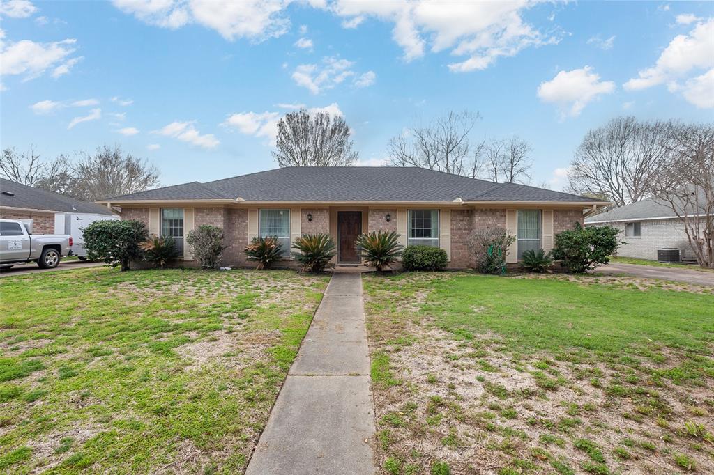 1065 Stacewood Drive, Beaumont, TX 77706