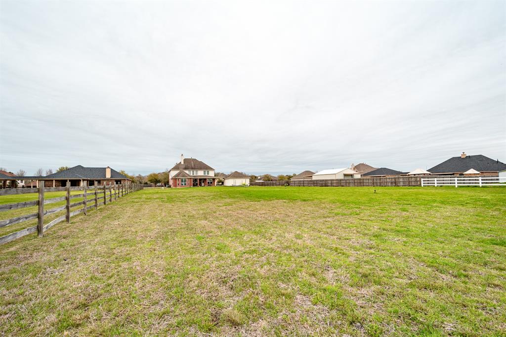 8950 Tumblewood Drive , Beach City, Texas image 46