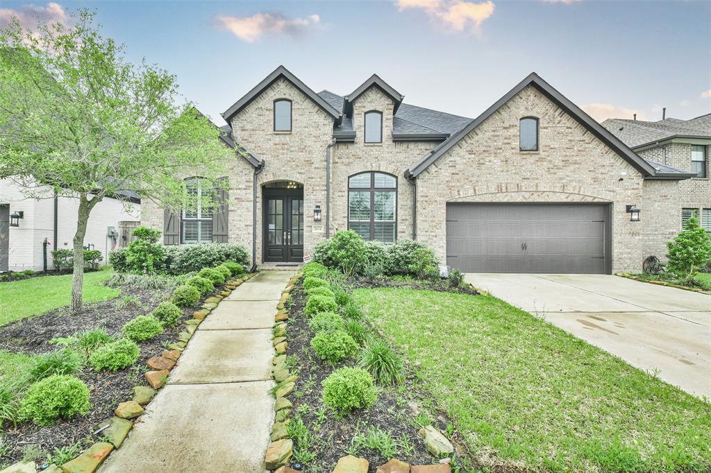 8834 Forest Side Drive, Missouri City, TX 