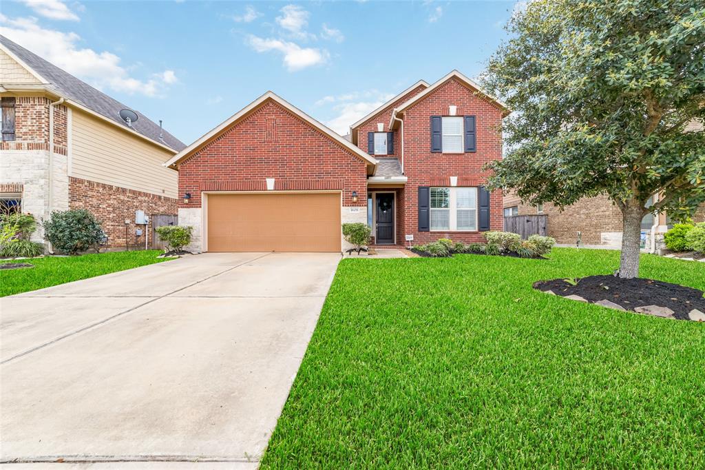 1608 Golden Taylor Drive, Pearland, TX 77581