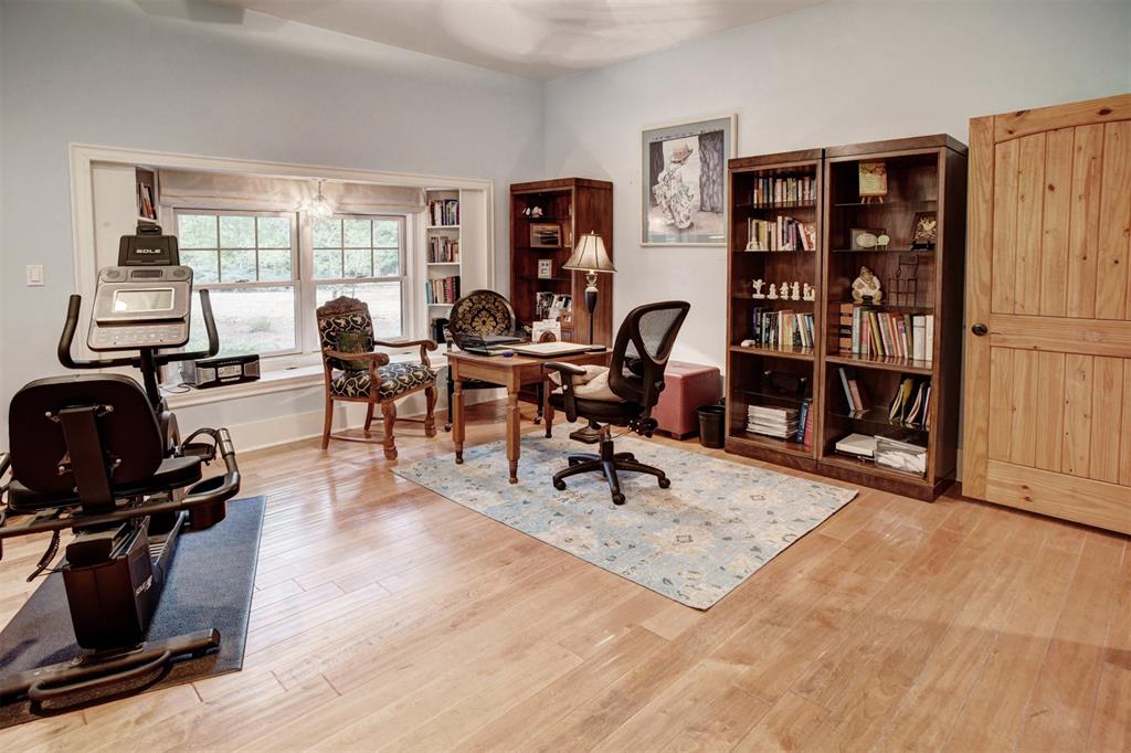 Large formal dining area with cathedral ceilings. Access to the back deck located between the living area and the butlers pantry