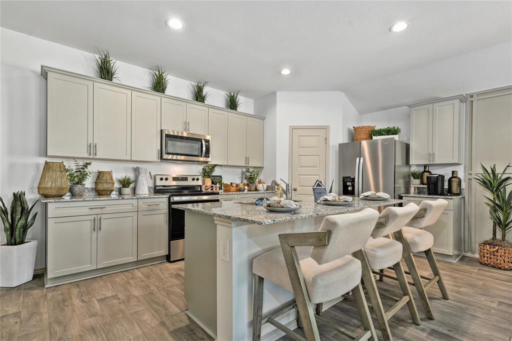 2043 Woodlark Way