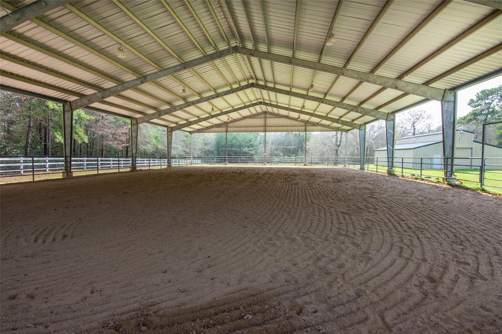 Covered riding arena