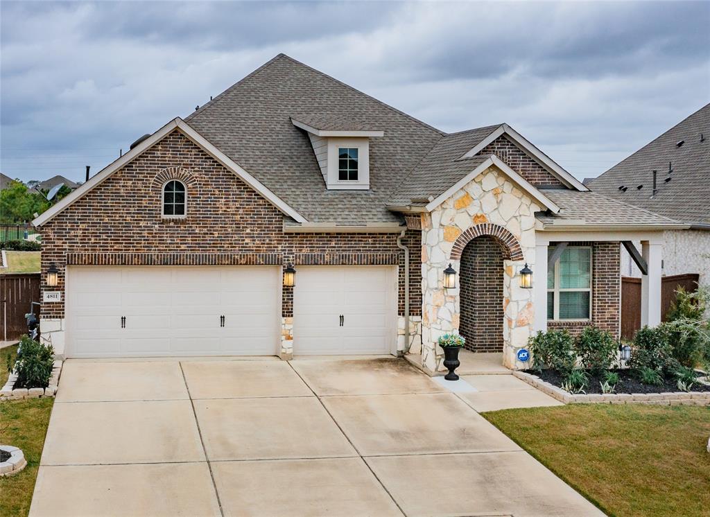 4811 Snell Way