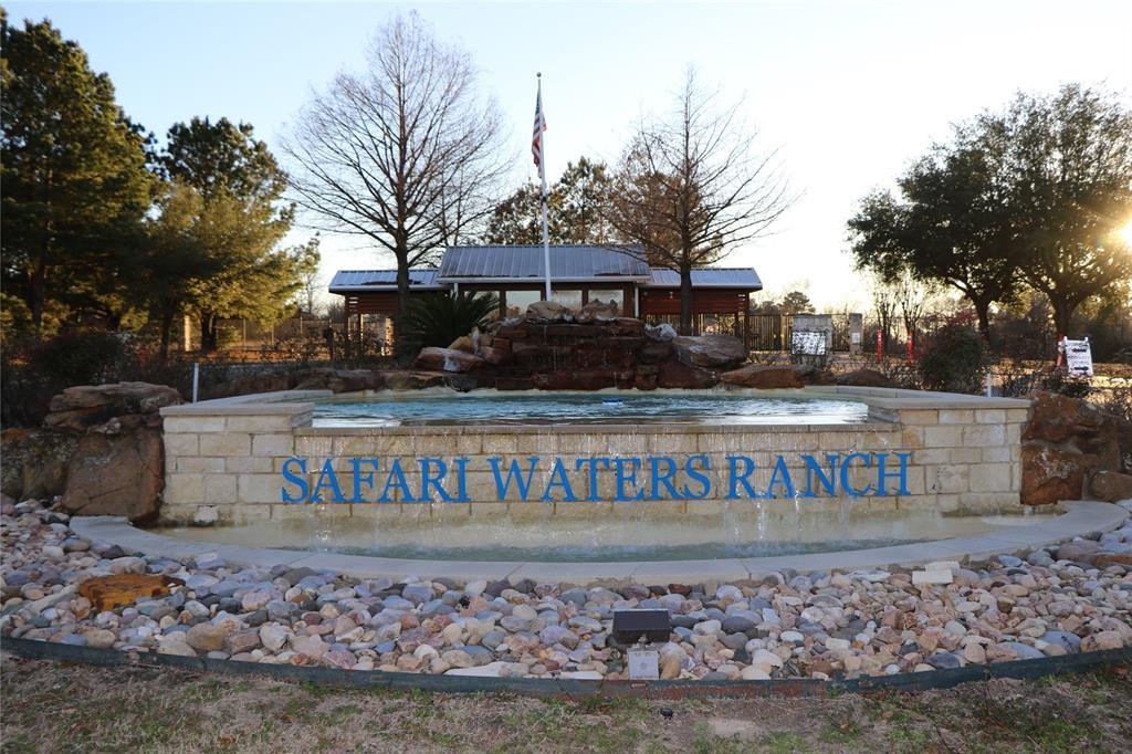 This lot is outside of the gates of Safari Waters Ranch but still able to enjoy all of the amenities that come with owning a lot at Safari Waters Ranch.