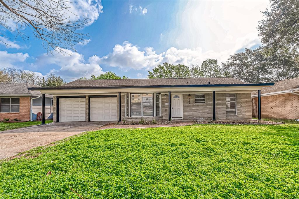 2126 Counter Point Drive, Houston, TX 