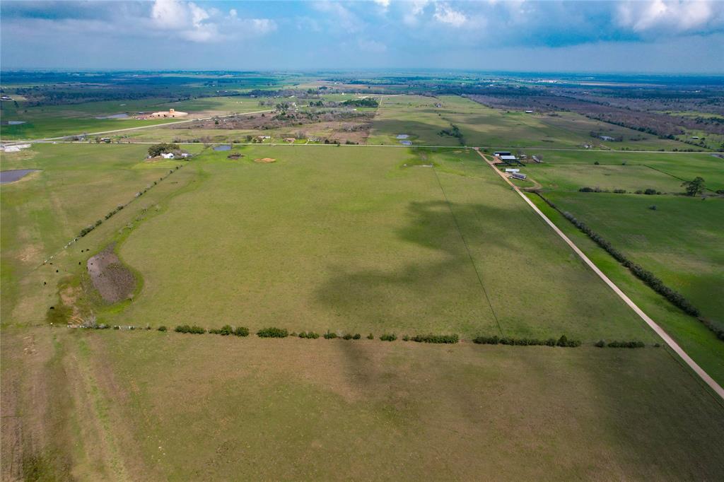 No Floodplain, No HOA, with paved roads