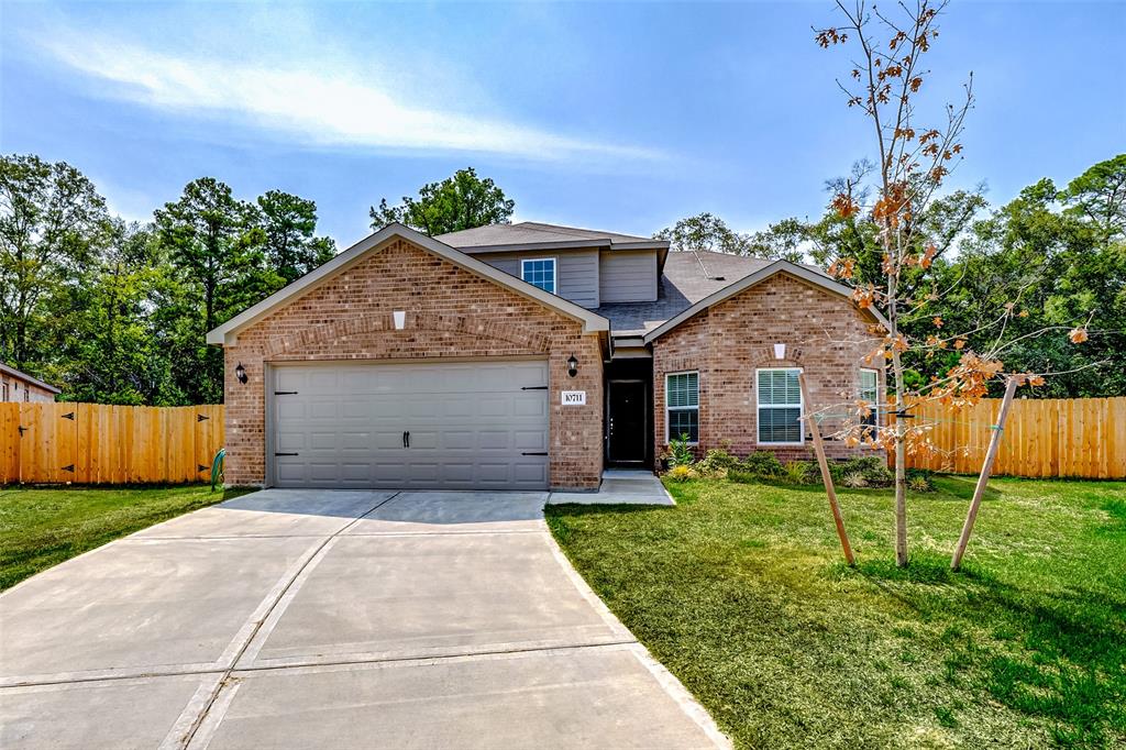 10711 Lost Maples Drive, Cleveland, TX 