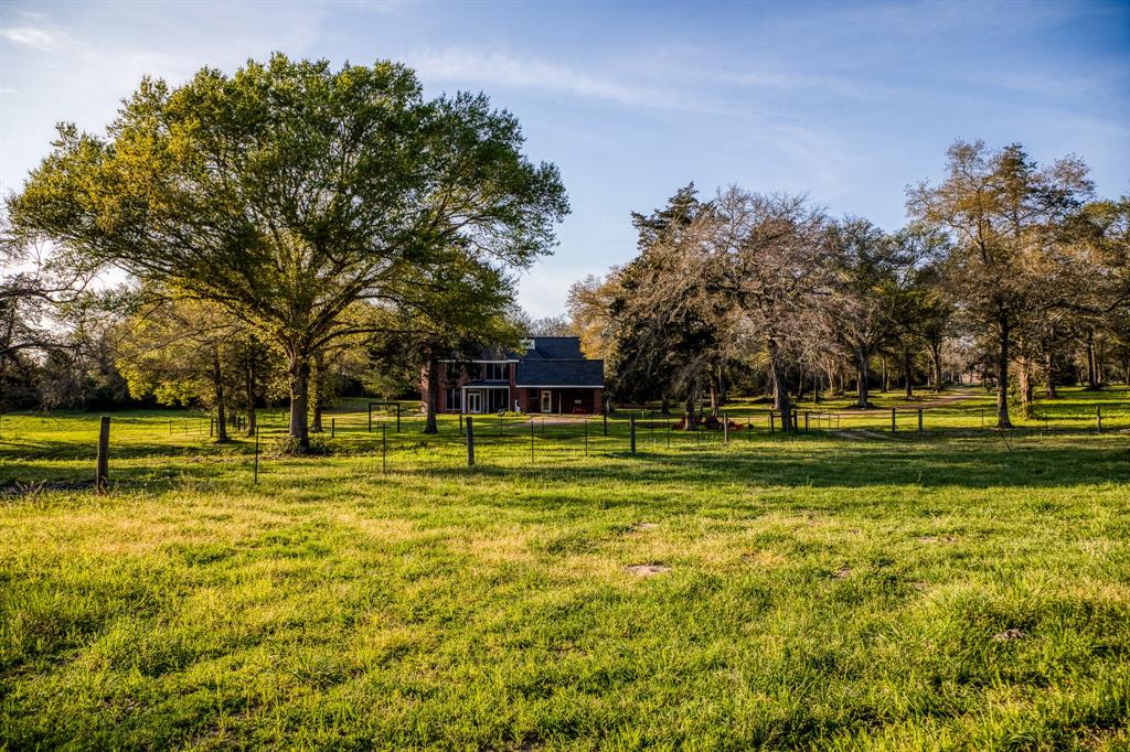 507 High Meadows Road , Bellville, Texas image 36