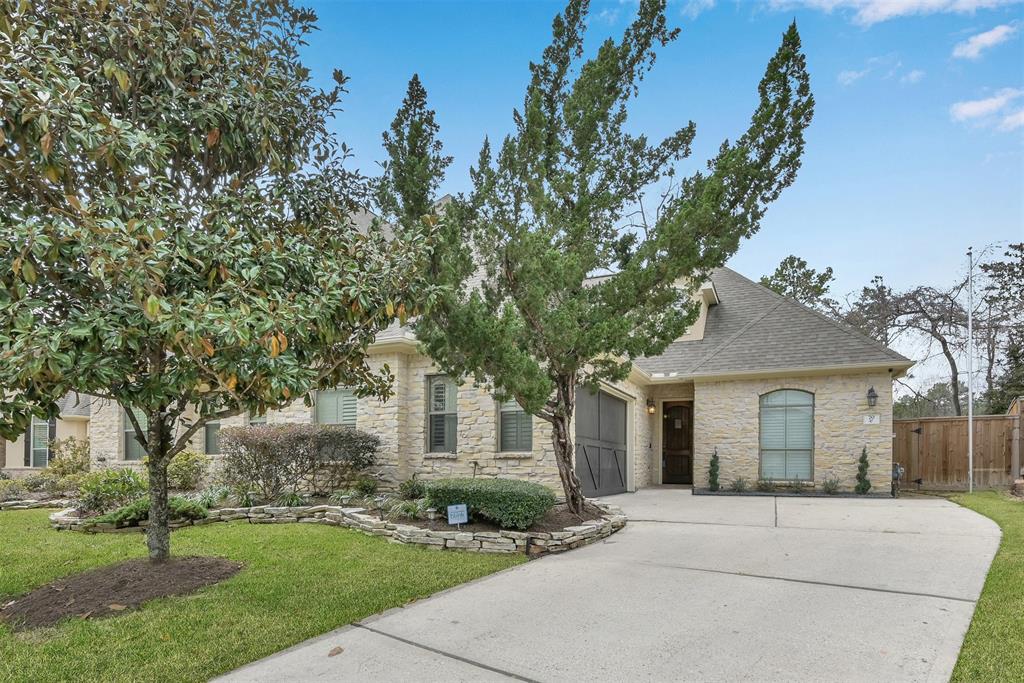 70 Mill Point Place, The Woodlands, TX 77380