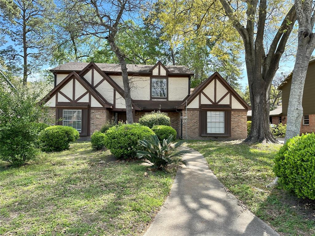 19514 Alinawood Dr