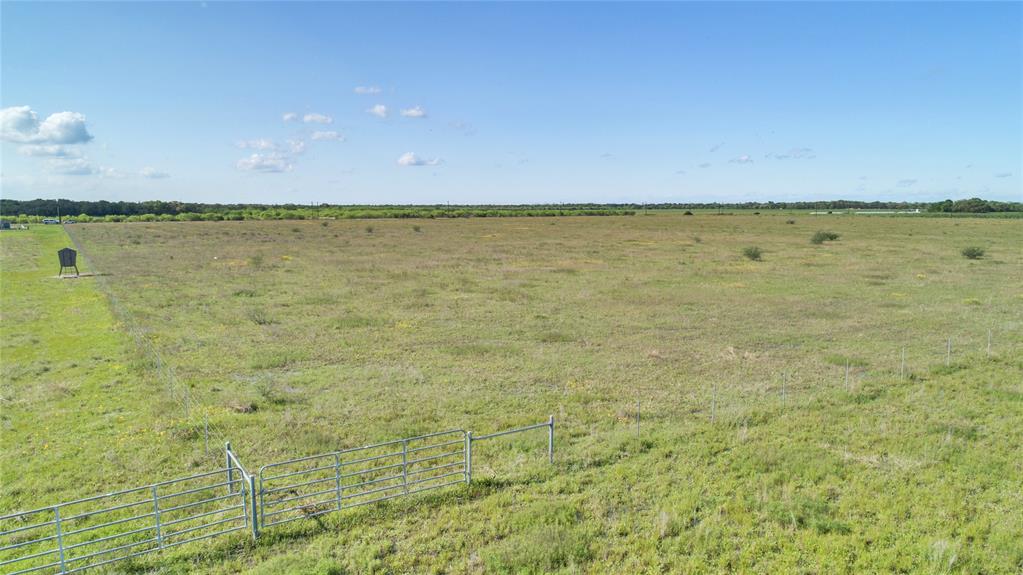 1127 County Road 124  , Edna, Texas image 4