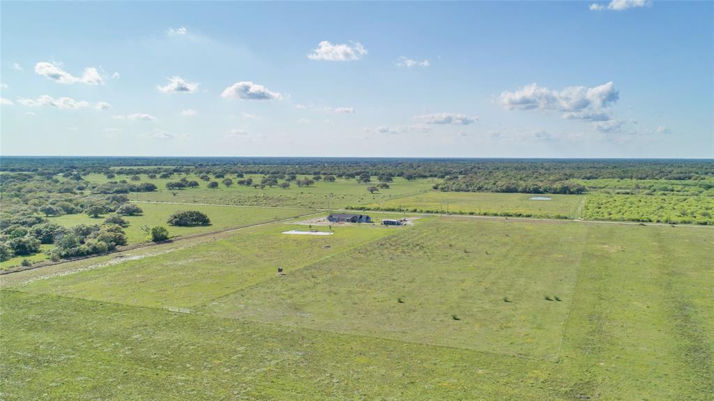 1127 County Road 124  , Edna, Texas image 6