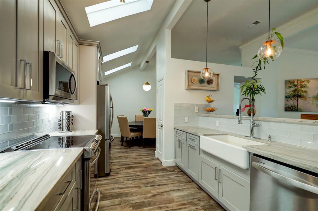 13123 Stancliff Oaks St