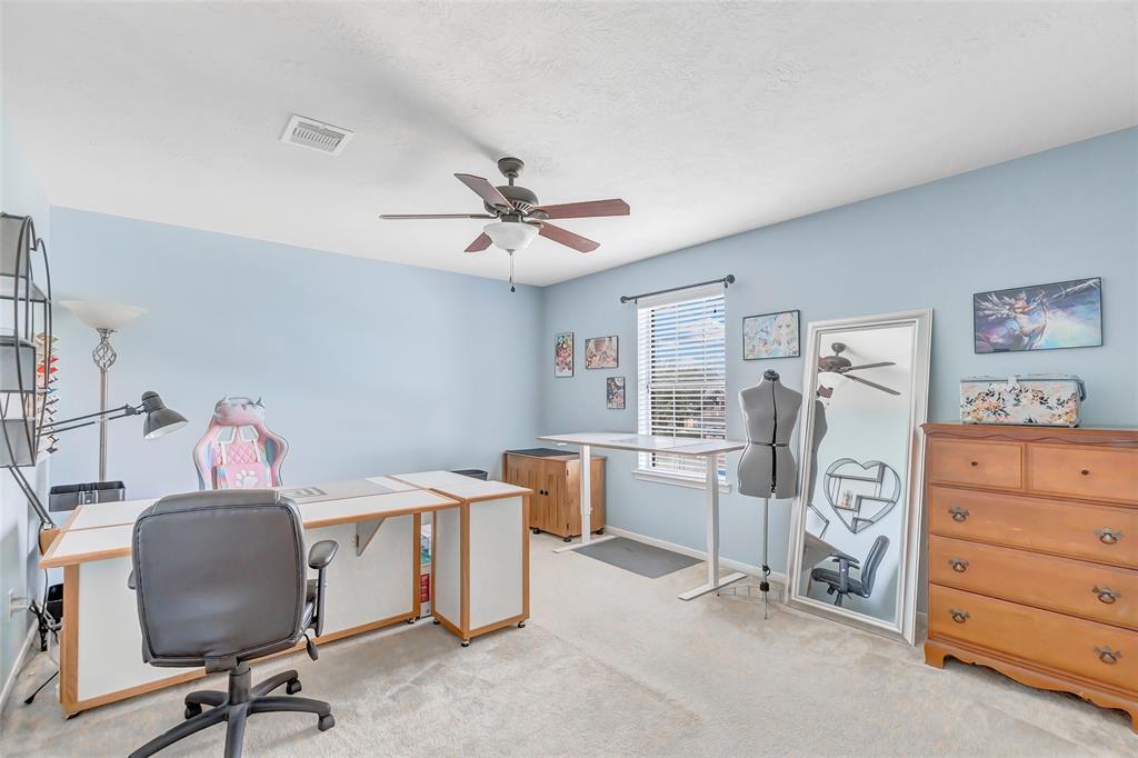 Upstairs bedroom #1 - set up as a craft room!  Check out the large closet!