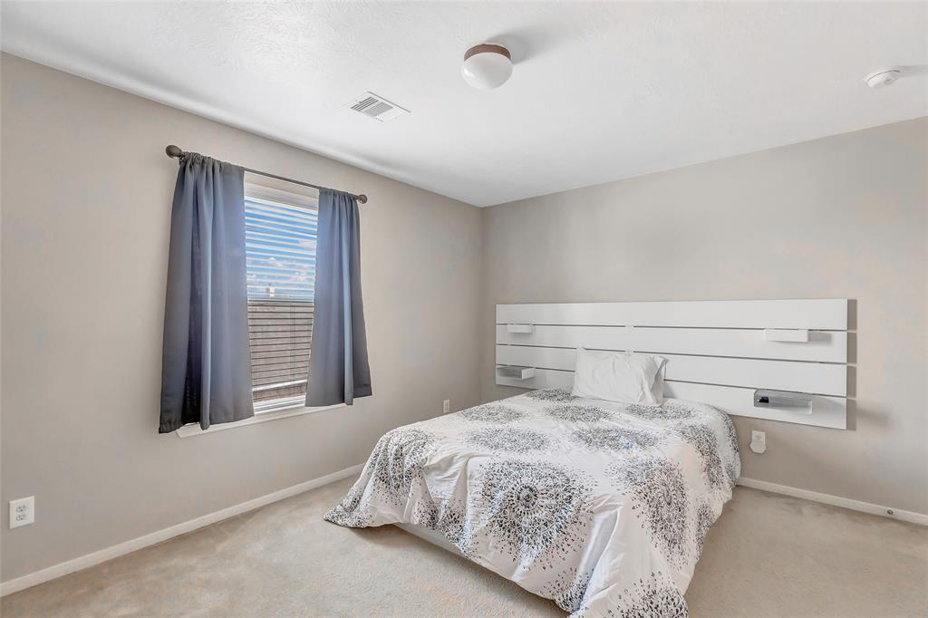 Upstairs bedroom #2 - so much space!