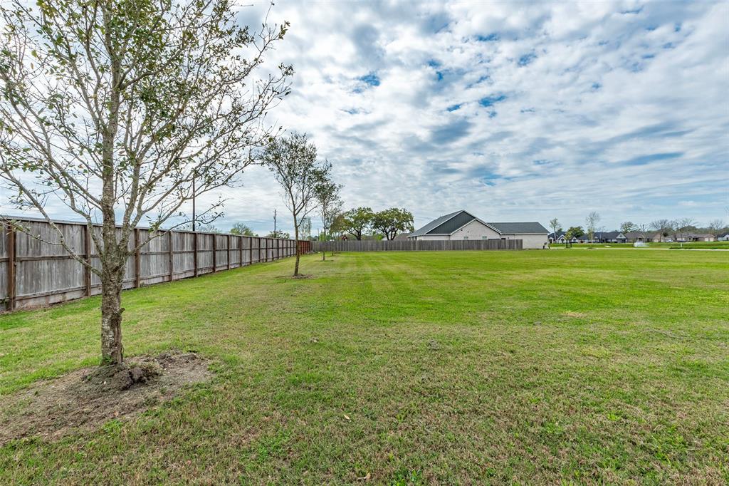 3121 E Tower Circle , Santa Fe, Texas image 9