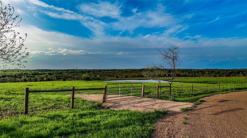 5914 Guettermann-ehler Road , Muldoon, Texas image 6