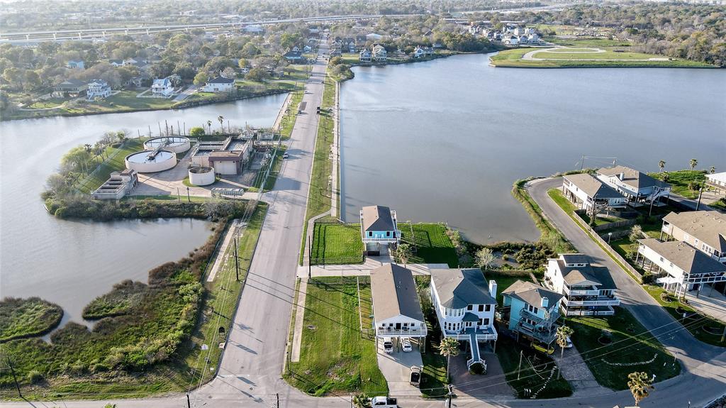 Please note, the Seabrook wastewater plant visible left center has been replaced by a new wastewater facility elsewhere.