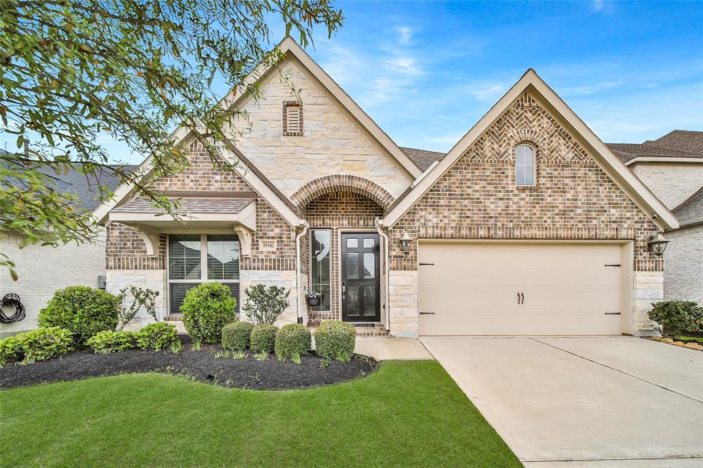 19442 Gray Mare Drive, Tomball, TX 