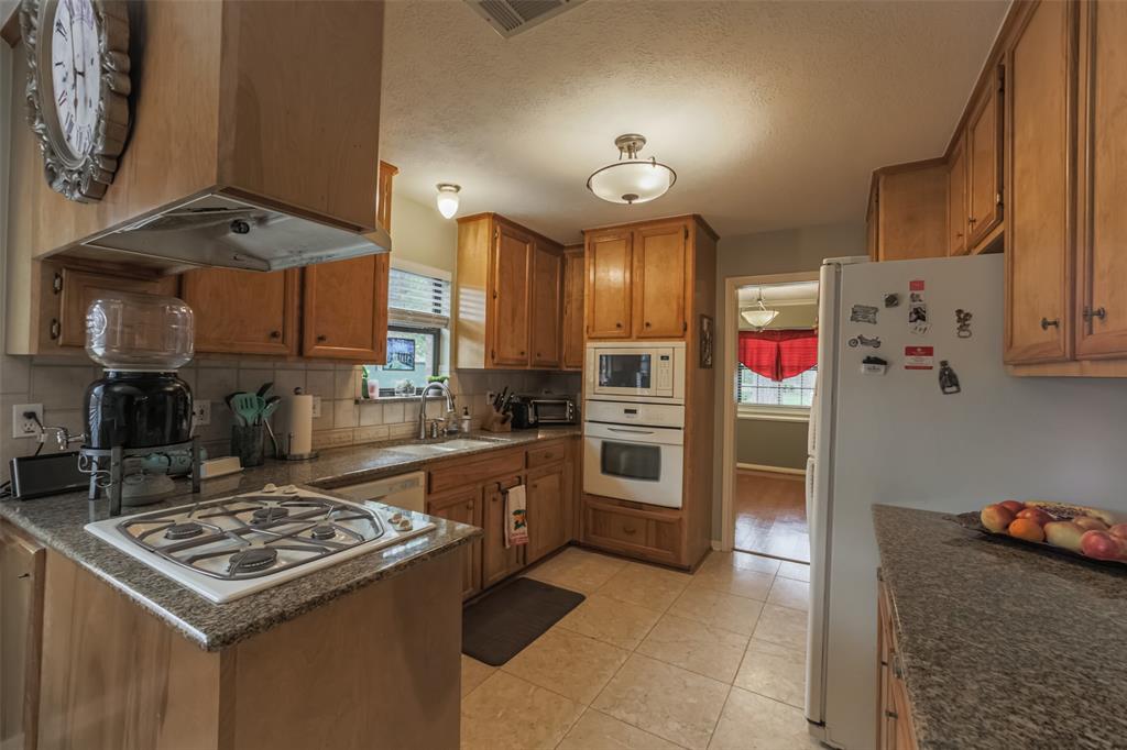 13163 Rummel Creek Rd, Houston, TX 77079